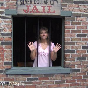 Meet your Posher, Connie